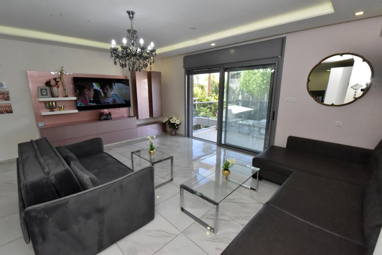Royal Park Eilat Apartments Exterior photo